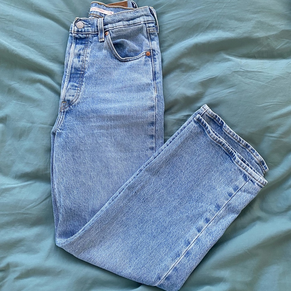 Levi’s Ribcage Straight